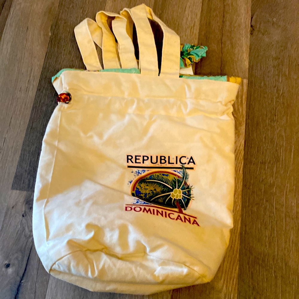Nwt cotton back bag with hair tie from Dominica republica